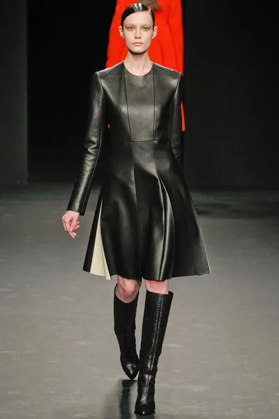 Look 11